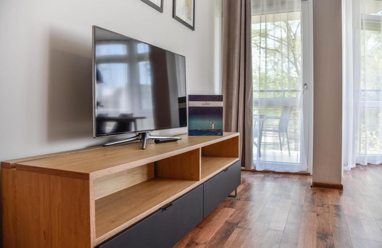 Apartamenty Na Wyspie - Villa Mistral - Apartamenty Z Sypialnia I Parkingiem Świnoujście  Eksteriør billede