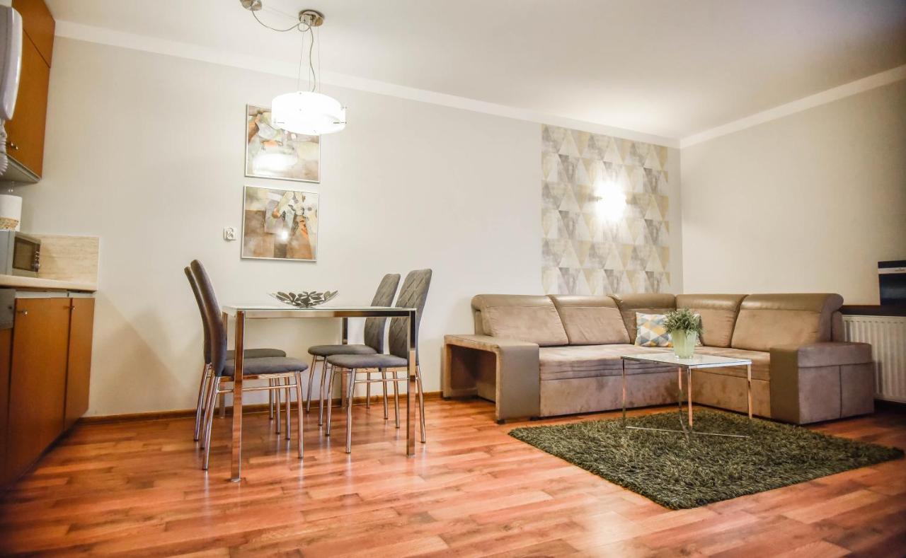 Apartamenty Na Wyspie - Villa Mistral - Apartamenty Z Sypialnia I Parkingiem Świnoujście  Eksteriør billede