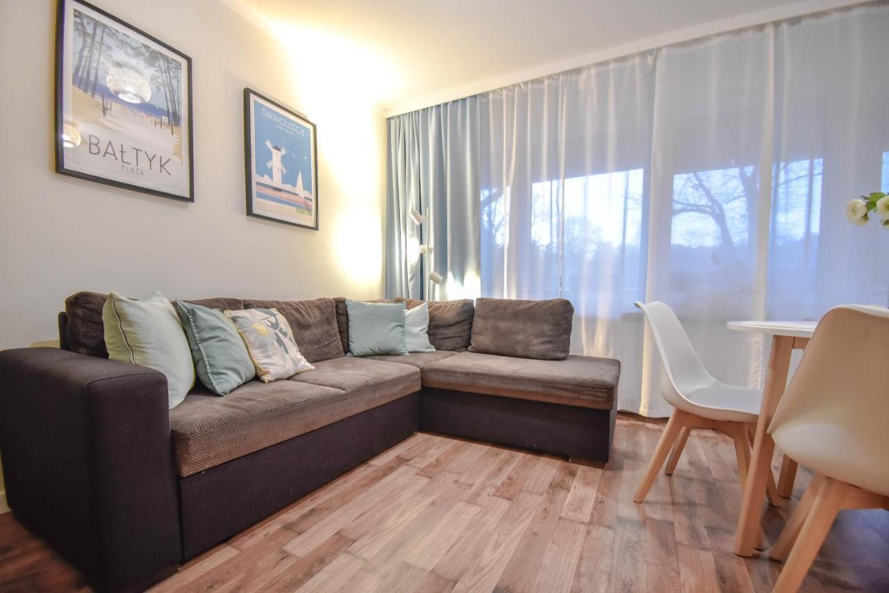 Apartamenty Na Wyspie - Villa Mistral - Apartamenty Z Sypialnia I Parkingiem Świnoujście  Eksteriør billede