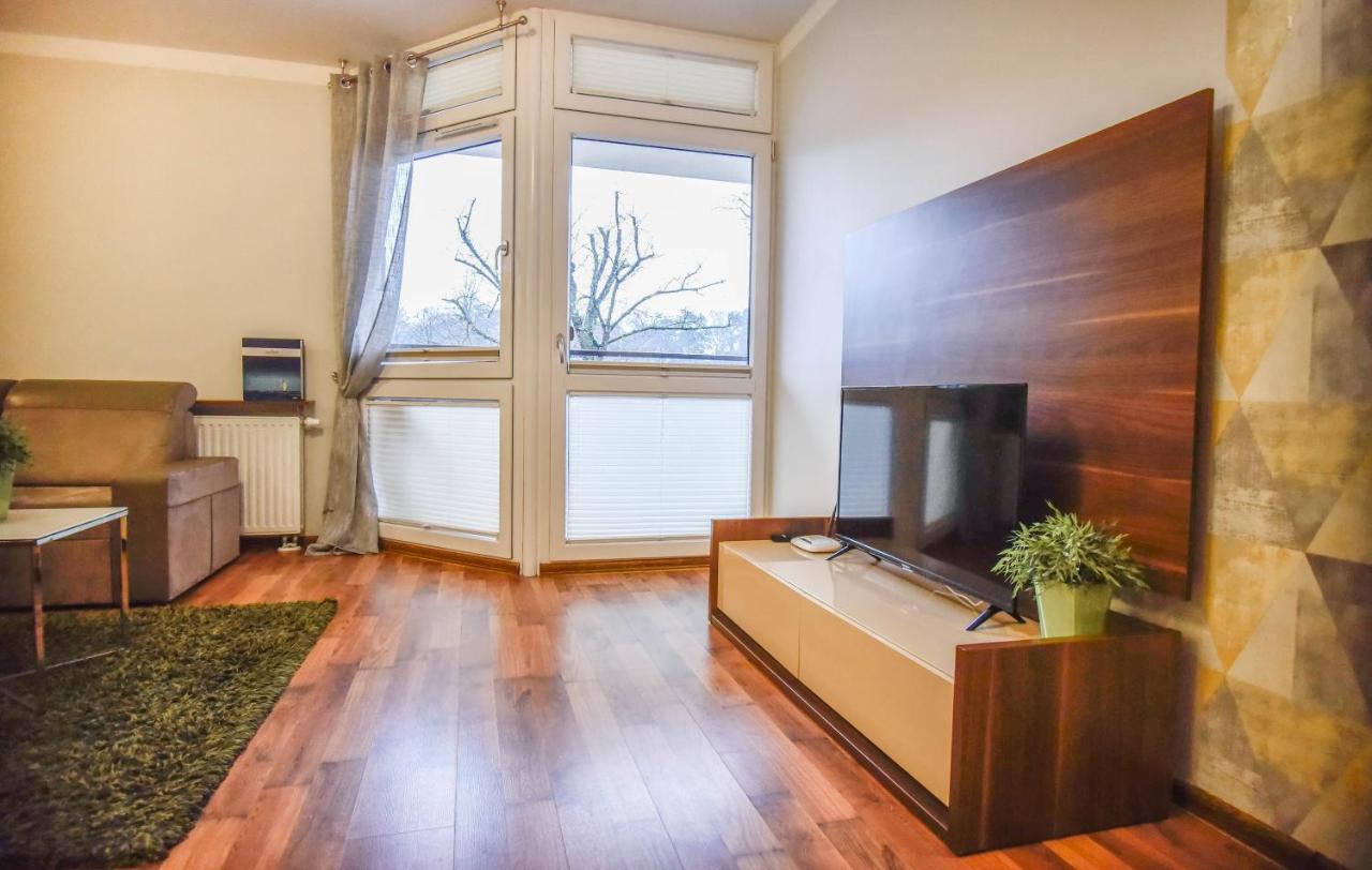 Apartamenty Na Wyspie - Villa Mistral - Apartamenty Z Sypialnia I Parkingiem Świnoujście  Eksteriør billede