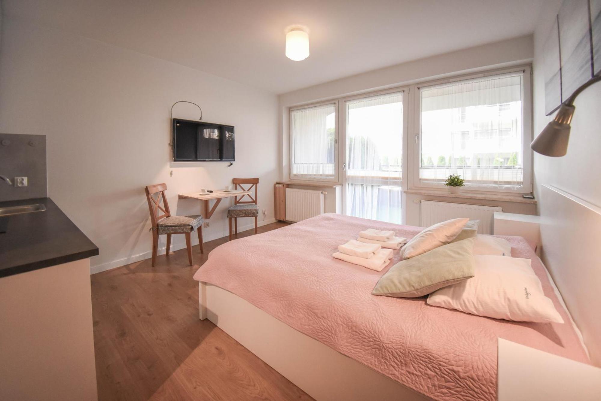 Apartamenty Na Wyspie - Villa Mistral - Apartamenty Z Sypialnia I Parkingiem Świnoujście  Eksteriør billede