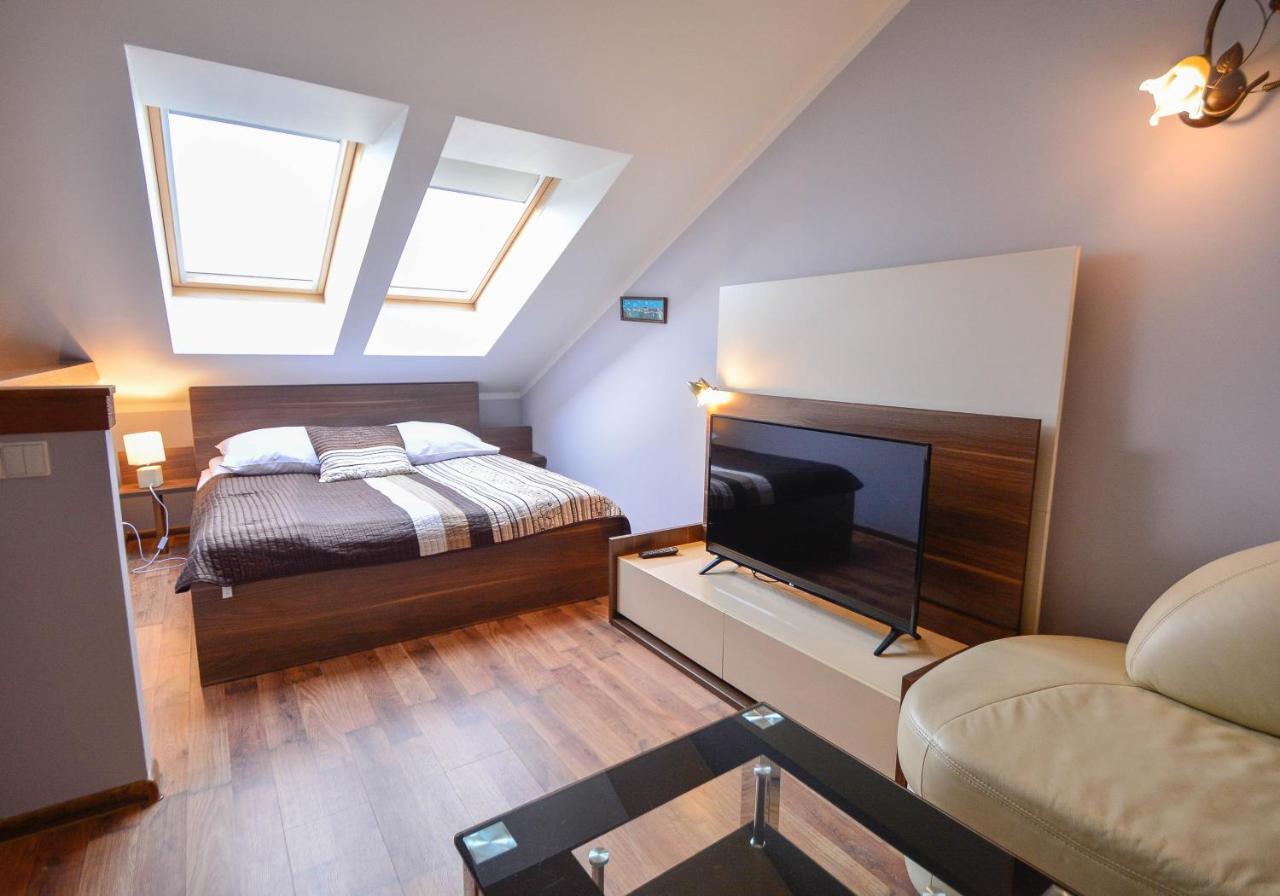 Apartamenty Na Wyspie - Villa Mistral - Apartamenty Z Sypialnia I Parkingiem Świnoujście  Eksteriør billede